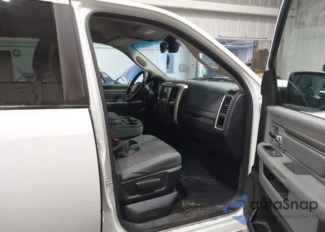 2015 Ram 1500 Big Horn из США, поврежденный, VIN 1C6RR7TT9FS778636